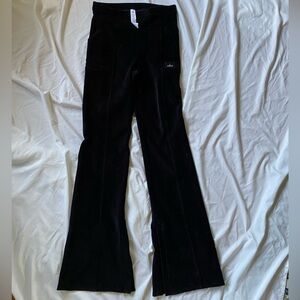 Alo yoga high waisted split hem lounge pants never worn